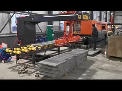 緊急停止 ボタンを押す サーボ駆動 スラブ 積載 卸載 機械